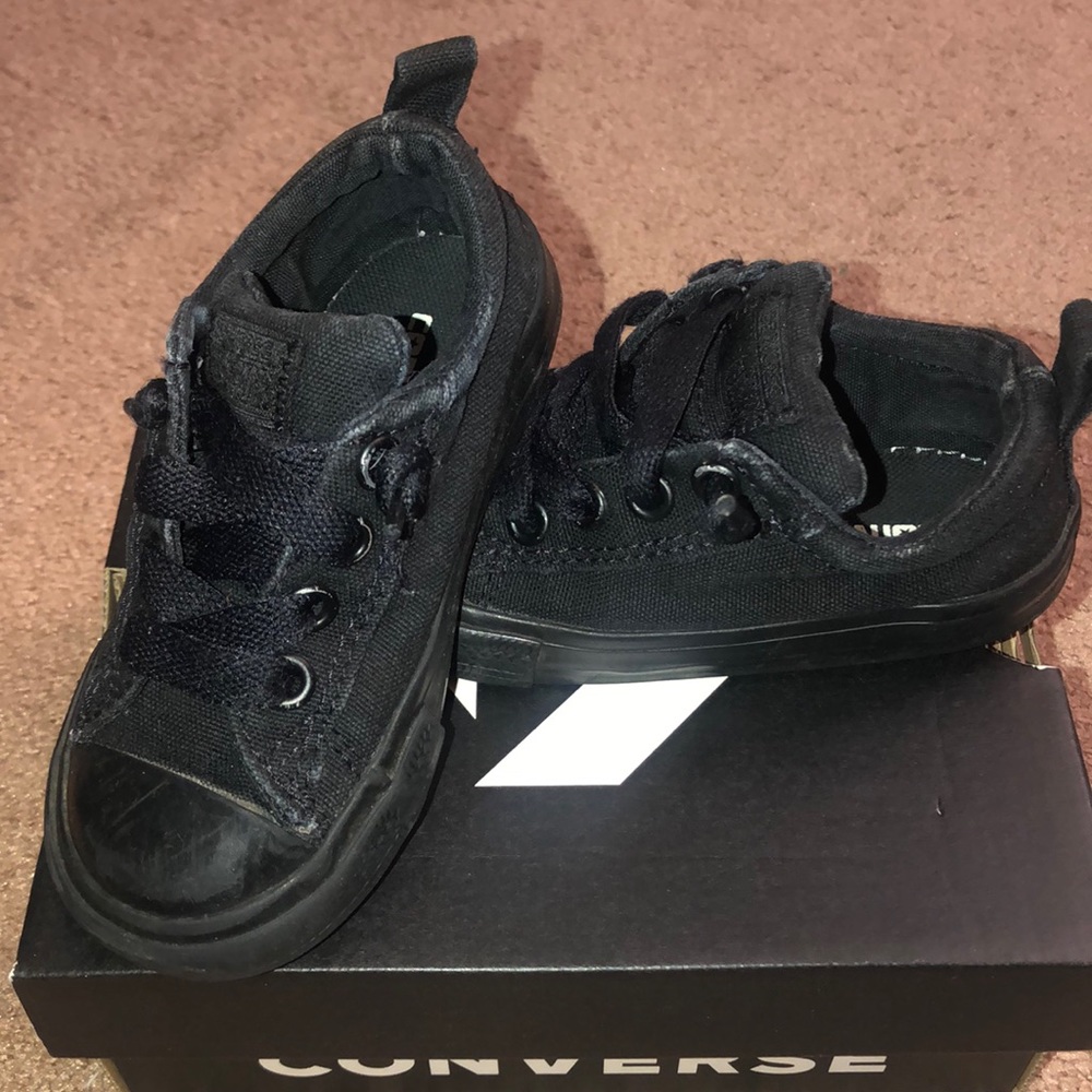 Converse all black size 7